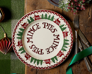 Christmas Cabin Mince Pies 8 1/2 Plate
